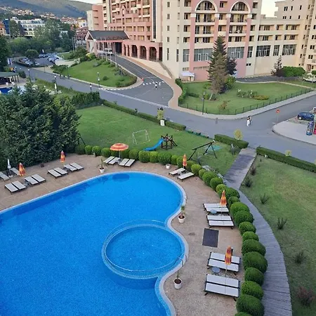 Plaza Studio شقة